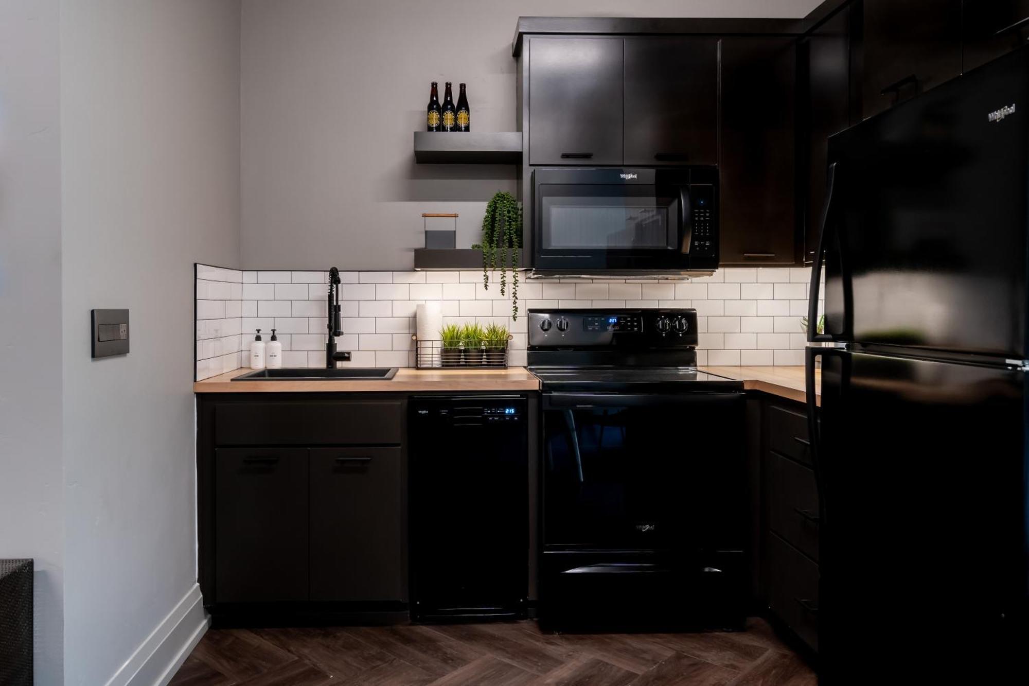 The 505 Eugene Apartment Exterior photo
